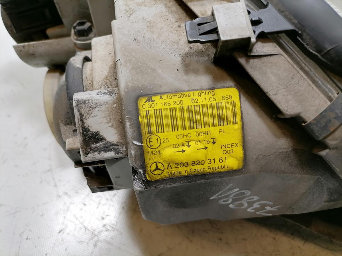 Mercedes C Klasse W203 original Scheinwerfer vorn links Halogen Bj.2005